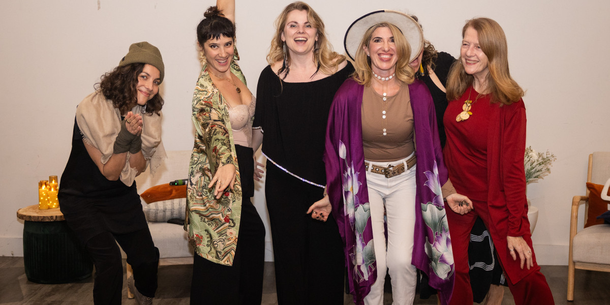 How does Embodied Presence draw more clients?